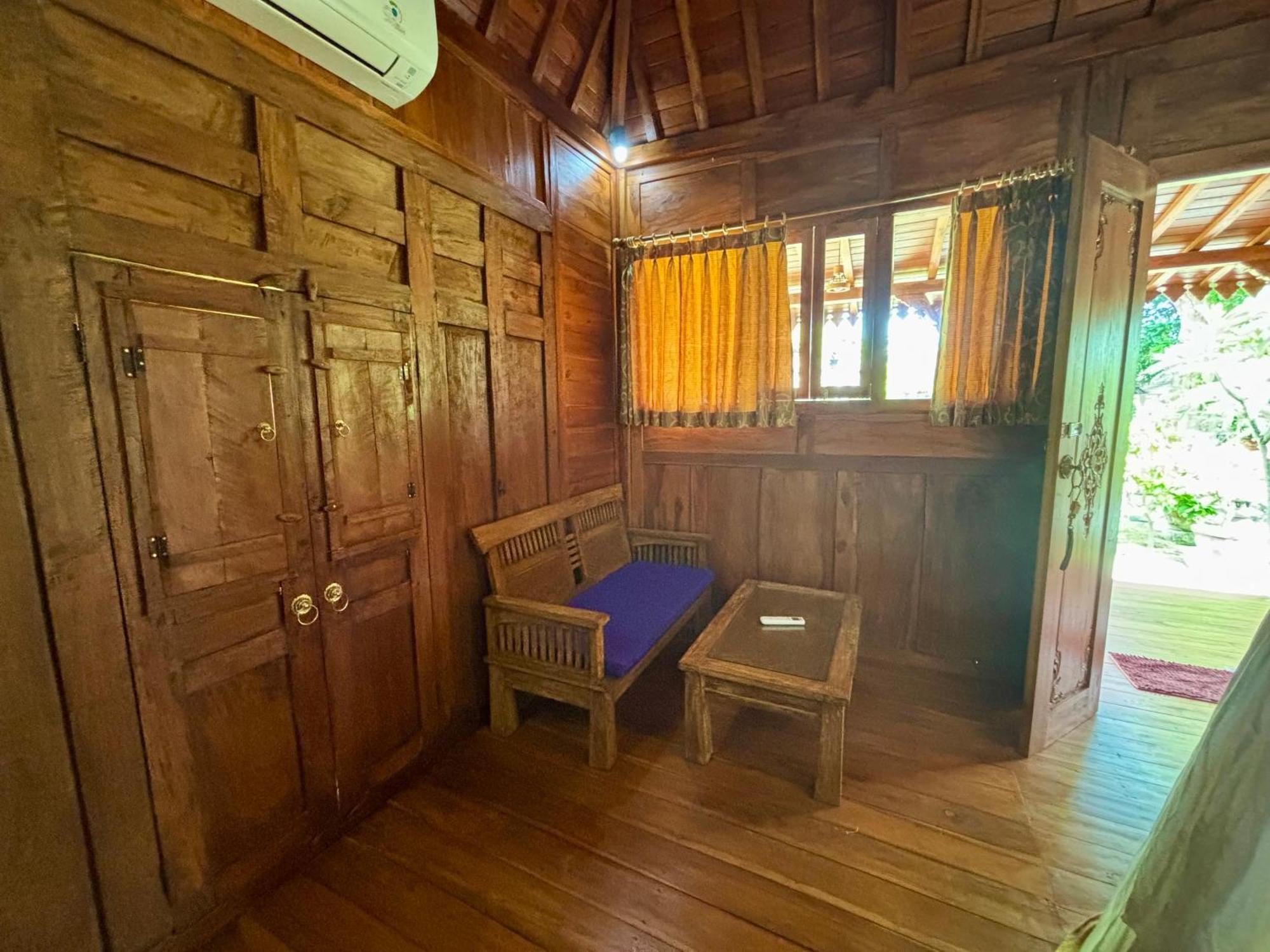 אמד Di Abian Villas חדר תמונה